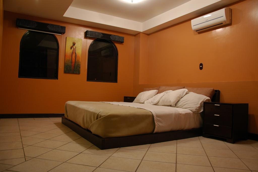 Alajuela Backpackers Airport Hostel Eksteriør bilde